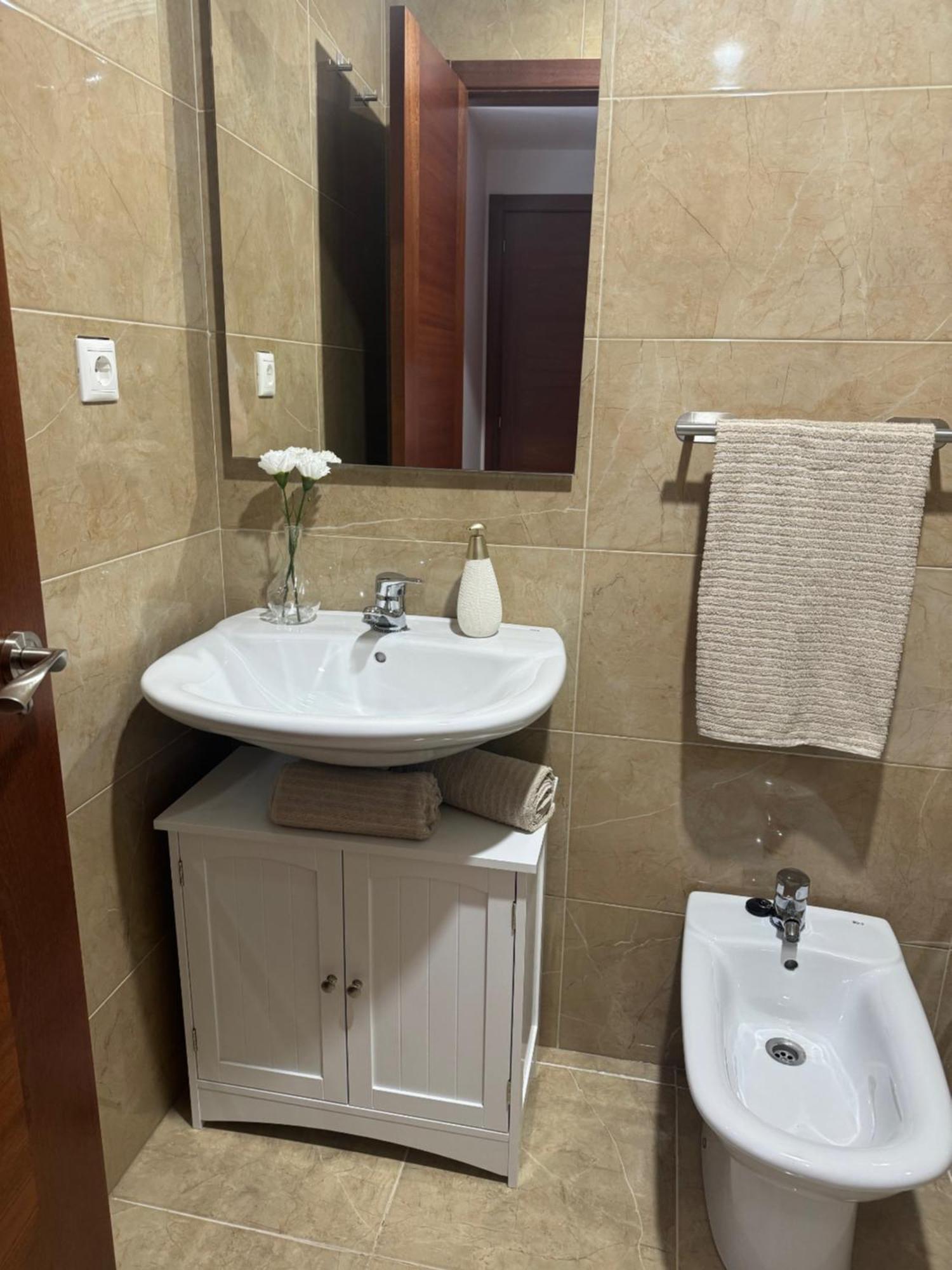 Apartamento En Gijon Con Garaje Y Wifi Eksteriør billede